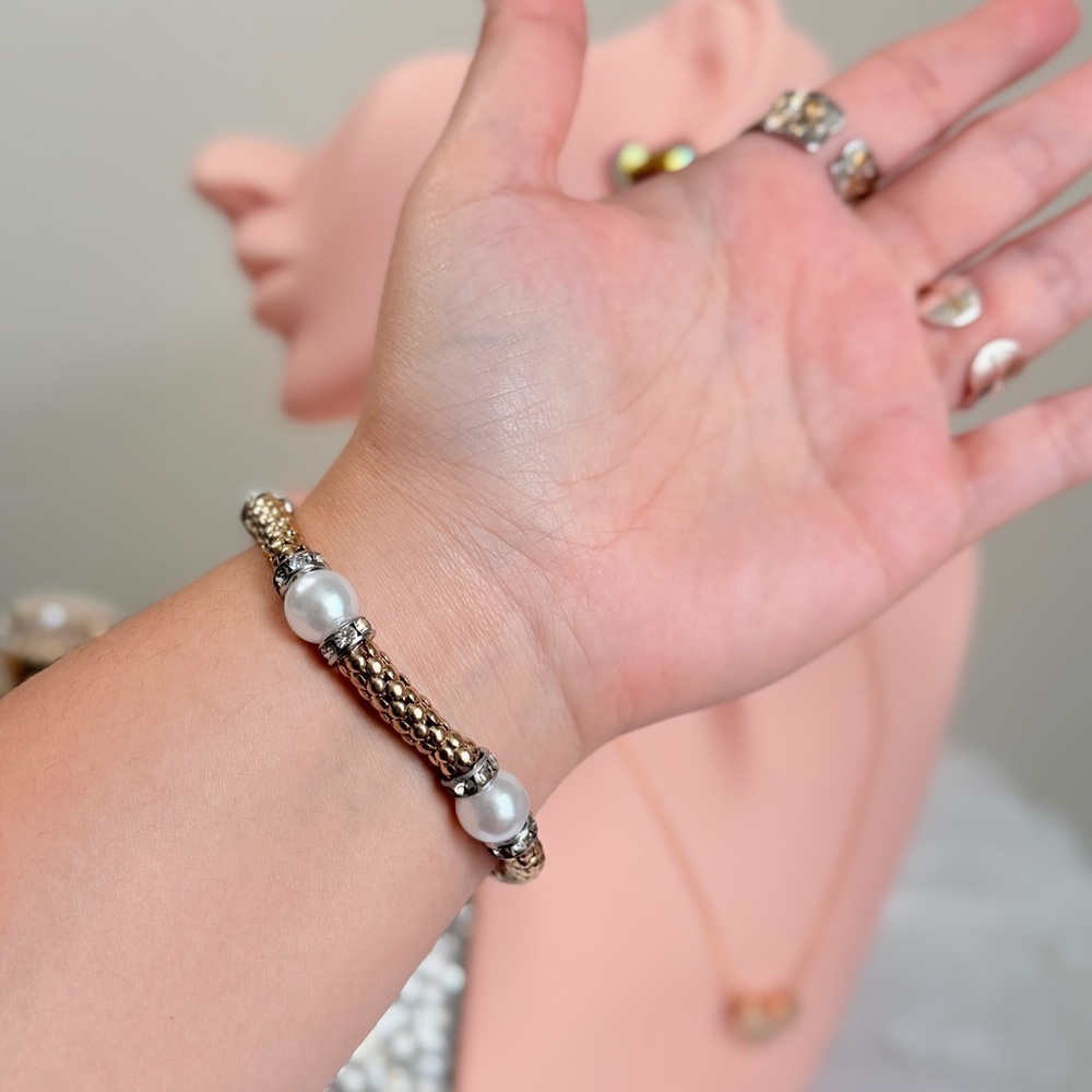 ⚜️ Gold and Silver Beaded Bracelet - Picture 7 of 7